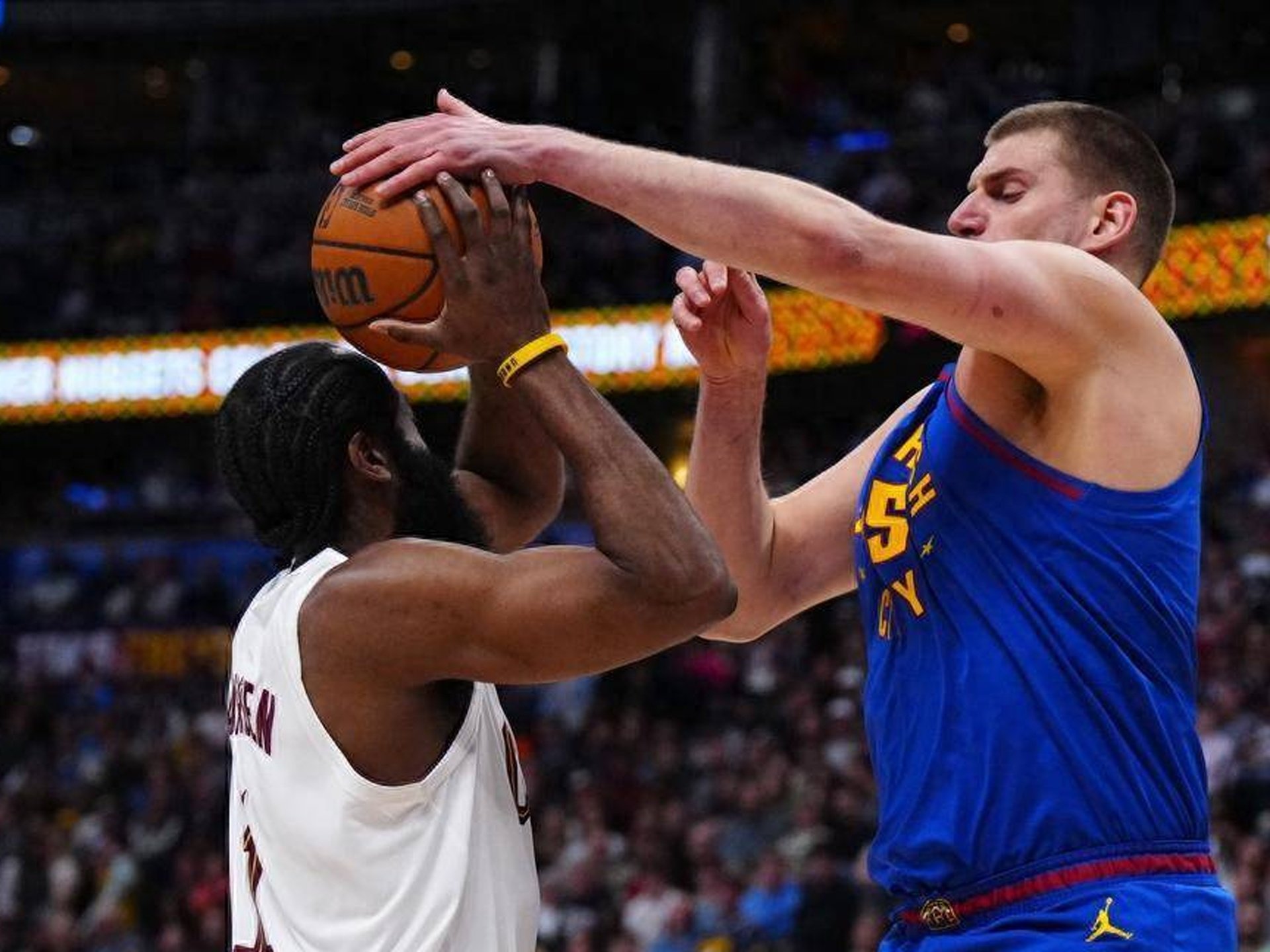 Jiuyou Sports-刚刚！哈登在切尔西比赛中爆冷国王杯今晚攻防权衡，塔图姆赛事官方发布大比分领先新规