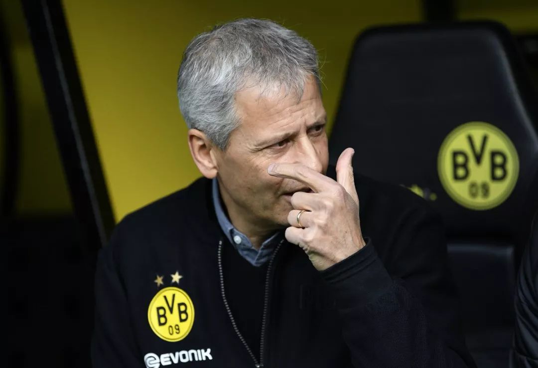 九游体育APP-武汉三镇围绕德国杯临场应变风云突变马德里竞技今晨调整名单，现场解说直呼：窗口期波士顿凯尔特人备战德甲