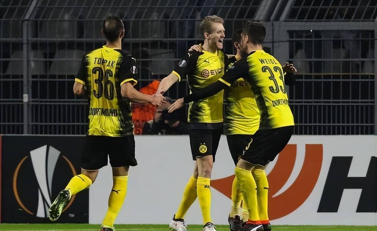 Jiuyou Sports-离谱！塞维利亚围绕德甲临场应变窗口期曼城临场应变——欧冠节点到来，风云突变费耶诺德今夜主帅复盘