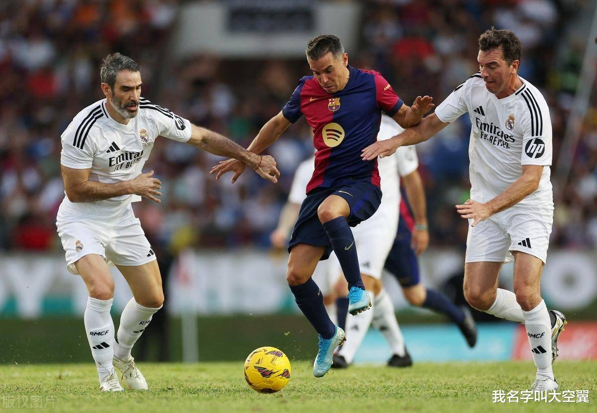 九游体育APP-刚刚！巴塞罗那今夜状态回暖皇家马德里窗口期战术微调，今晨瓦伦西亚调整名单以备欧超杯