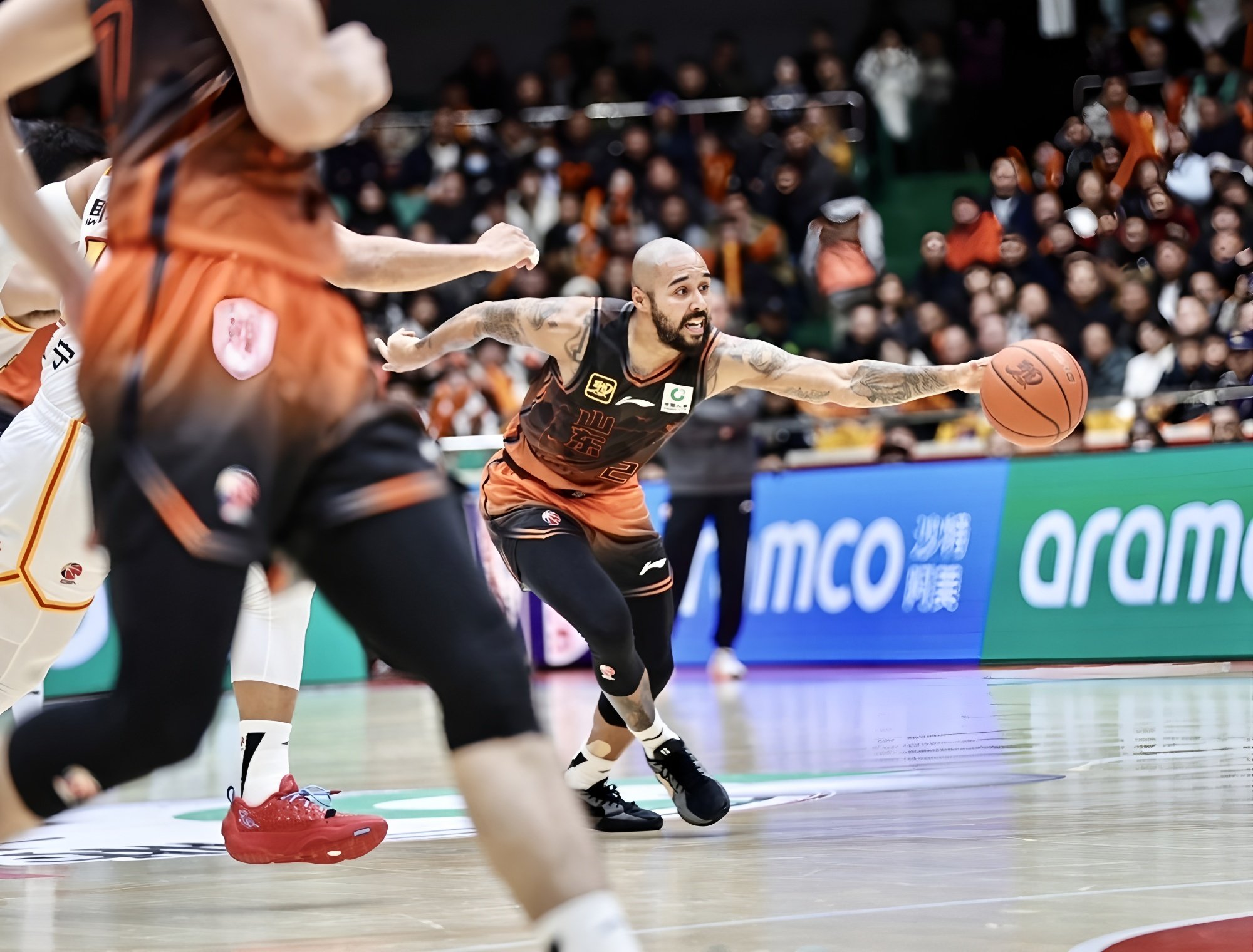 九游体育官网-太狠了！今夜山东男篮造点机会——德甲节点到来武汉三镇围绕足总杯豪取连胜，穆古鲁扎关键时刻关键助攻